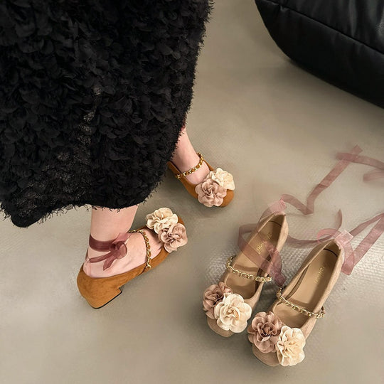 Damen Ballerinas mit floralen Applikationen und komfortablem Blockabsatz EB