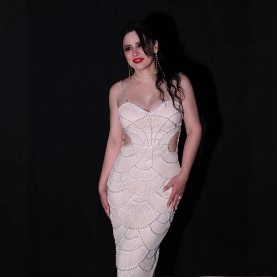 Damen Elegantes Midikleid mit raffinierten Cut-Out-Details und kunstvollem Oberflächenmuster EB