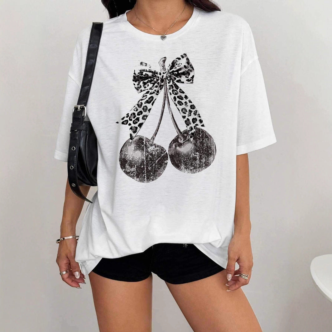 Damen T-Shirt mit kreativem Kirschmotiv und Leopardenband EB