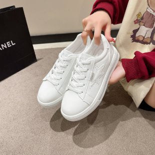 Damen Sneaker mit auffälligem Stern-Design EB