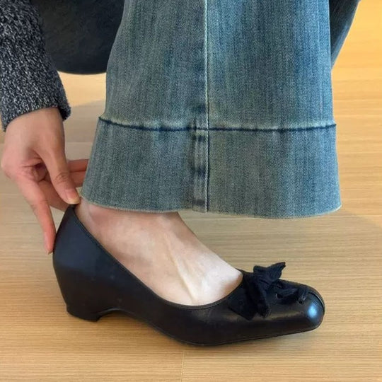 Damen Ballerinas mit dekorativer Schleifenapplikation und elegantem Absatz EB