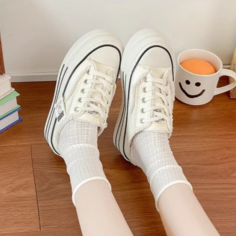 Damen Trendige Plateausneaker mit offener Ferse und Schnürung EB