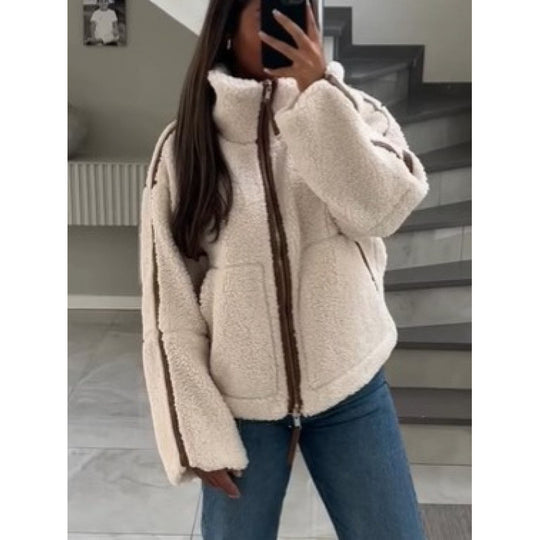 Damen Fleecejacke mit stylischen Details EB