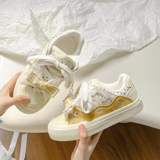 Damen Sneakers mit verspieltem Design und dekorativen Schleifen EB