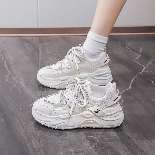 Damen Sportliche Chunky Sneakers mit atmungsaktiver Mesh-Oberfläche und gepolsterter Sohle EB