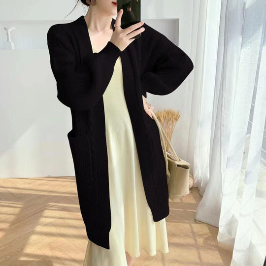 Damen Grobstrick Cardigan mit tiefen Taschen und elegantem Zopfdesign EB