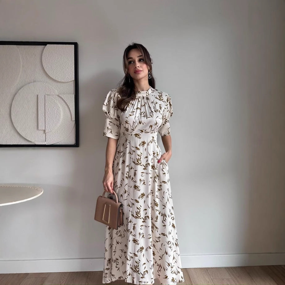 Damen Romantisches Maxikleid mit Rüschendetails und floralem Muster EB