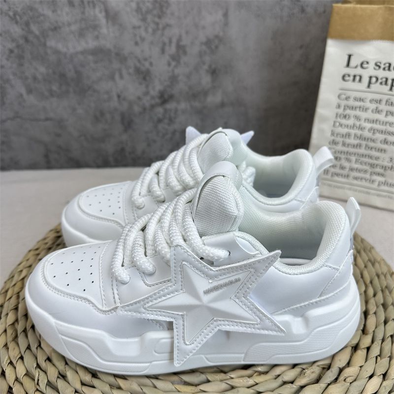 Damen Sportliche Sneakers mit strukturiertem Obermaterial und dämpfender Sohle EB