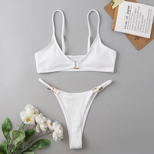 Damen Triangel-Bikini mit raffiniertem Halterdesign und elegantem Goldverschluss EB