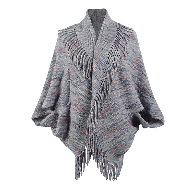 Damen Strickponcho mit luxuriösen Fransen und modernem Design EB