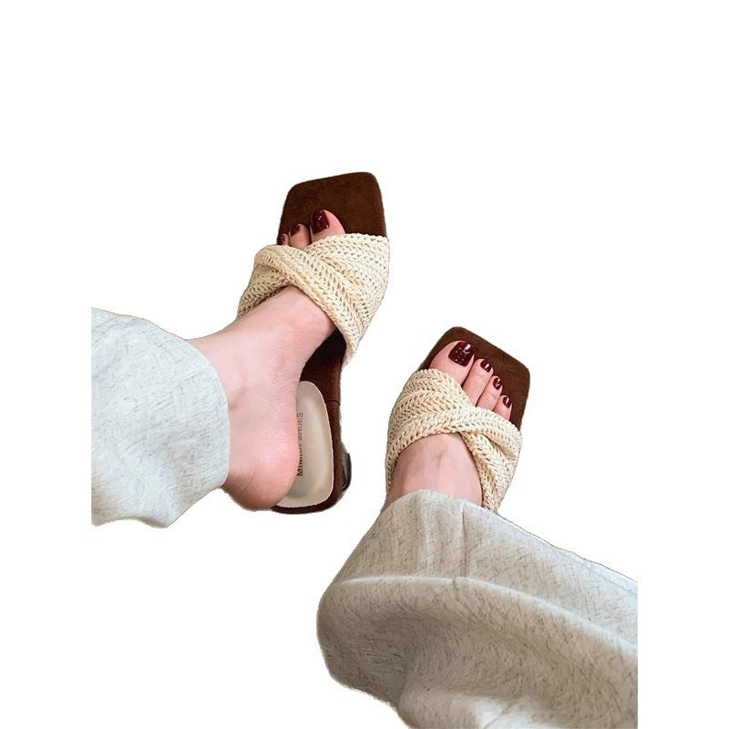 Damen trendige Badesandalen mit geflochtenem Riemendesign EB
