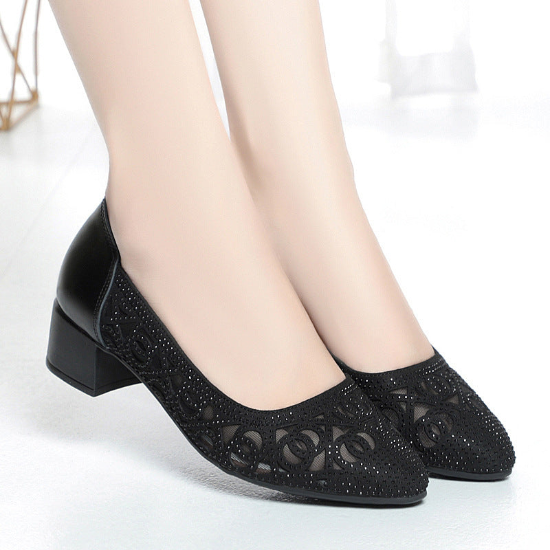Damen Elegante Ballerinas mit dekorativem Cut-Out-Design und strukturiertem Absatz EB