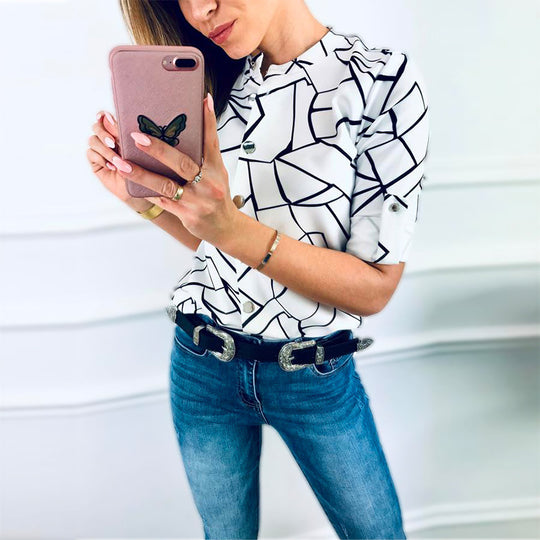 Damen modische Bluse mit grafischem Muster und halblangen Ärmeln EB