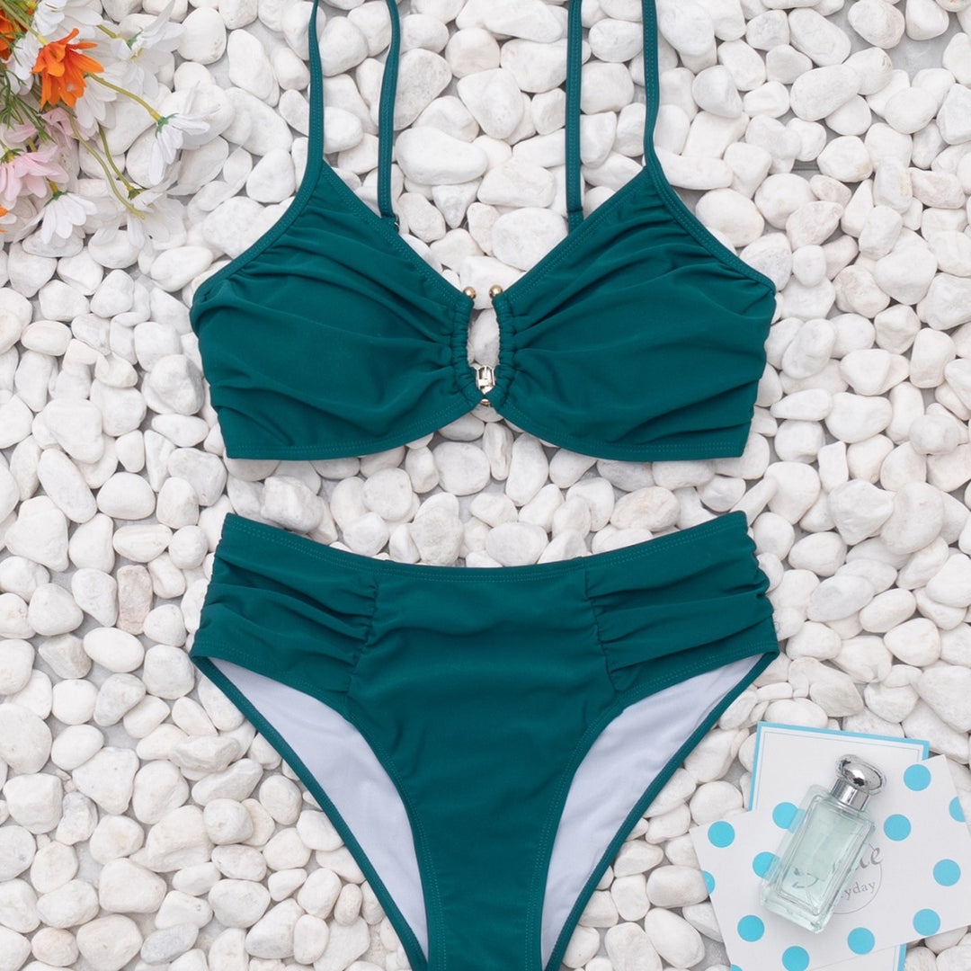 Damen Hochtaillierter Bikini mit raffiniertem Raffungselement und elegantem Schmuckdetail EB