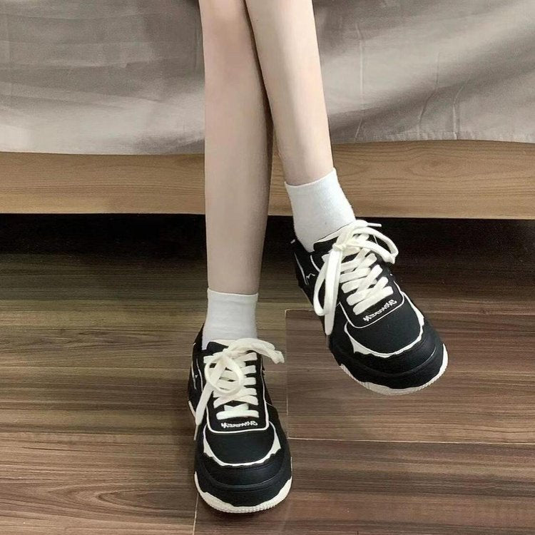 Damen Sportliche Modische Sneakers mit einzigartigem Design EB