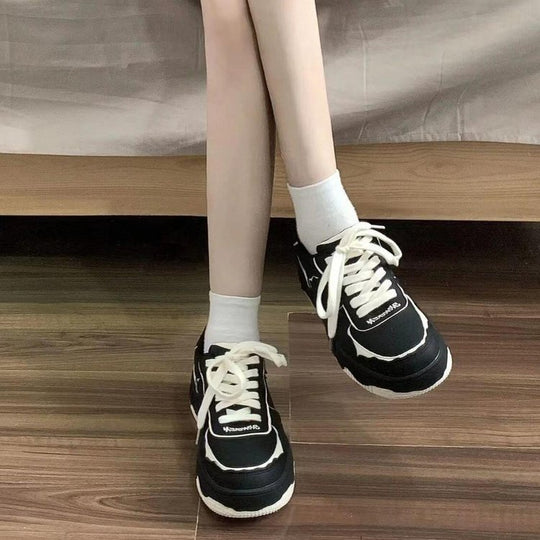 Damen Sportliche Modische Sneakers mit einzigartigem Design EB