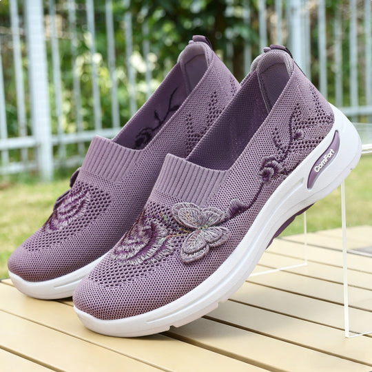 Damen nan gestrickter Slip-On Slipper mit 3D-Blumenstickerei und ergonomischer Komfort-Zwischensohle EB