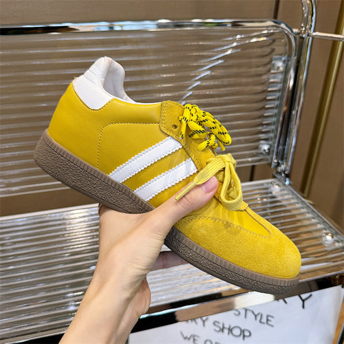 Damen Sportliche Sneakers aus hochwertigem Veloursleder mit rutschfester Sohle EB