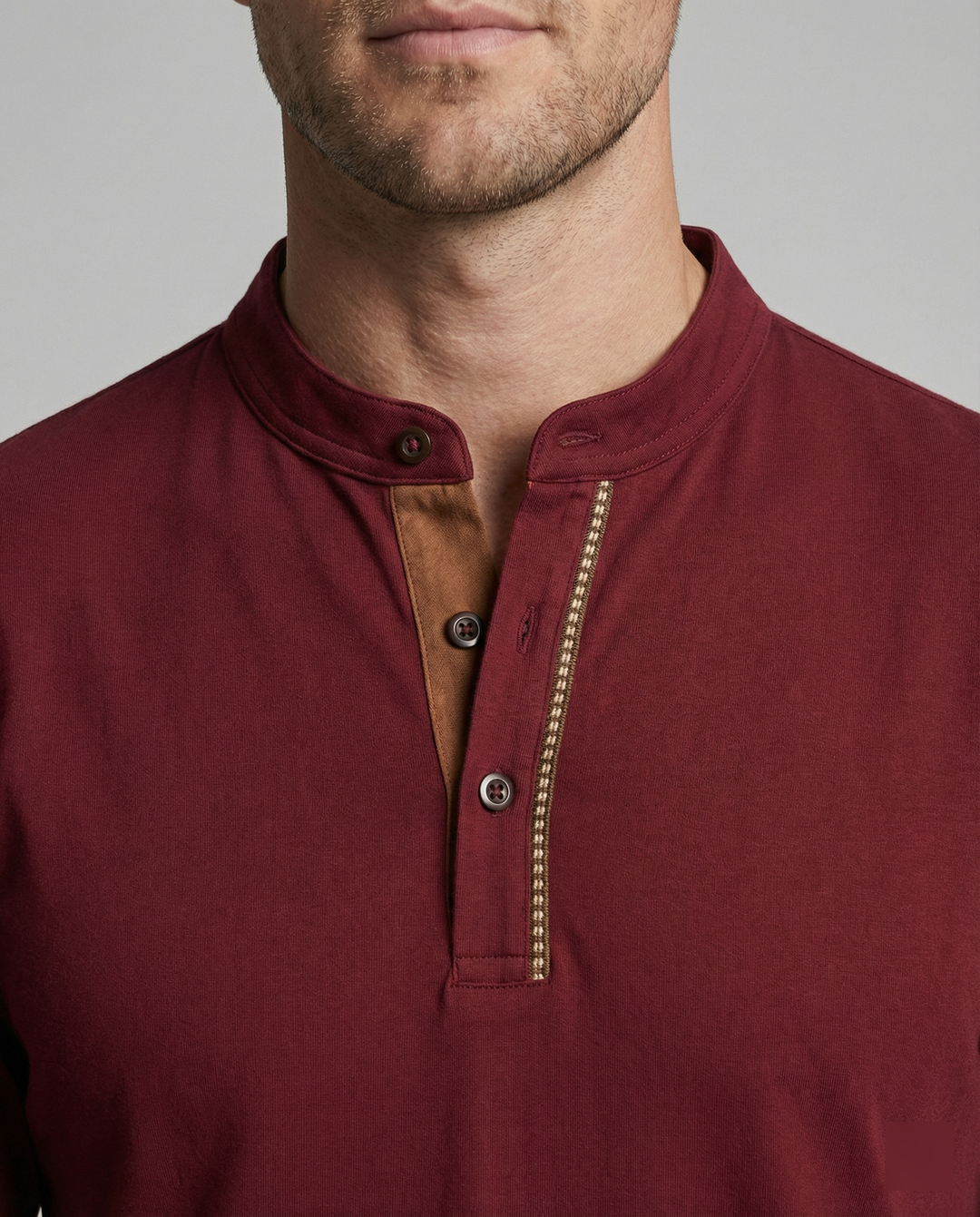 Herren Langarmshirt mit lässigem Stehkragen und kontrastierenden Akzenten EB