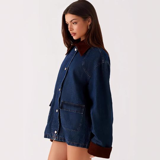 Damen Denimjacke mit Kapuze und kontrastierenden Ärmeln EB