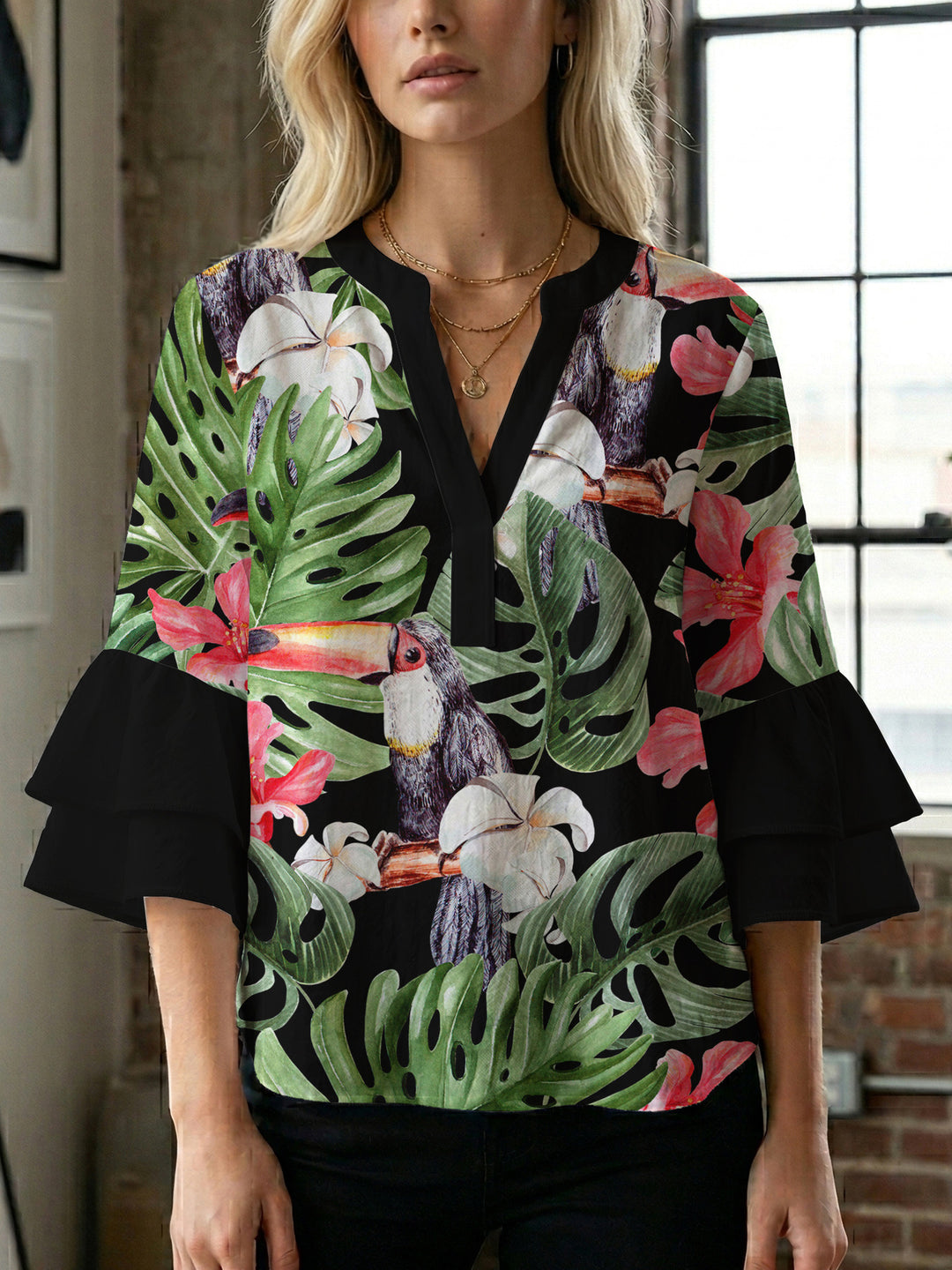 Damen Bluse mit voluminösen Rüschenärmeln und floralem Druck EB