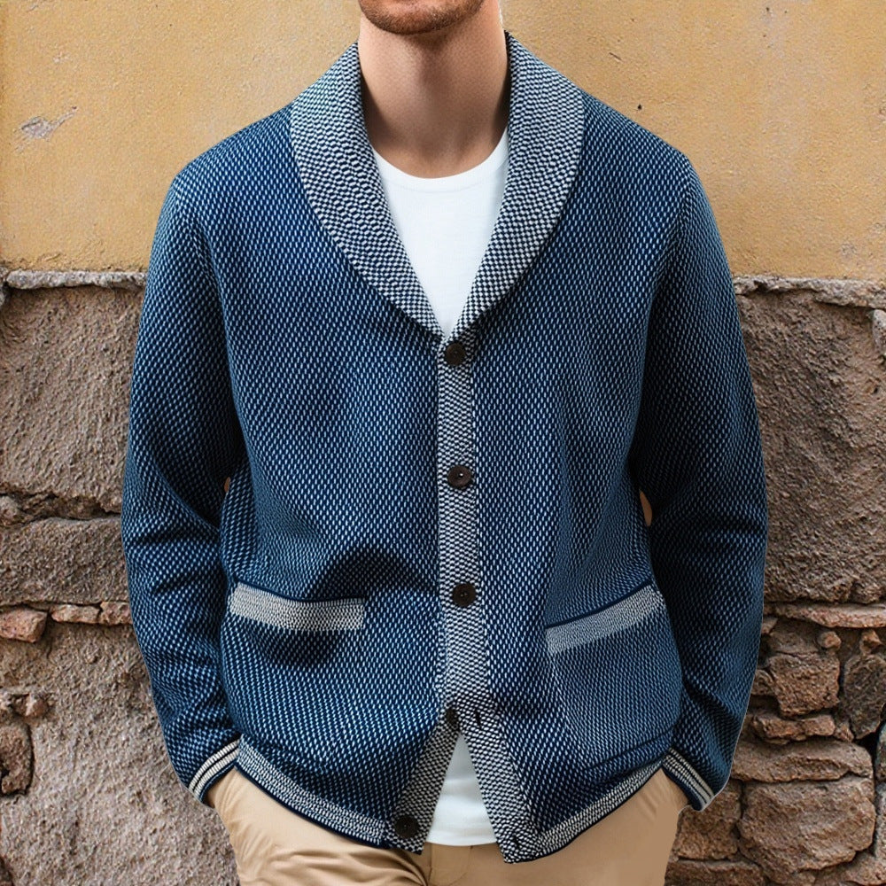 Herren Strickjacke mit eleganten Knopfdetails und breitem Schalkragen EB