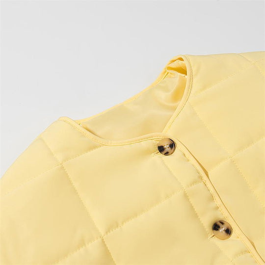 Damen Steppjacke mit großen aufgesetzten Taschen und elegantem Knopfverschluss EB