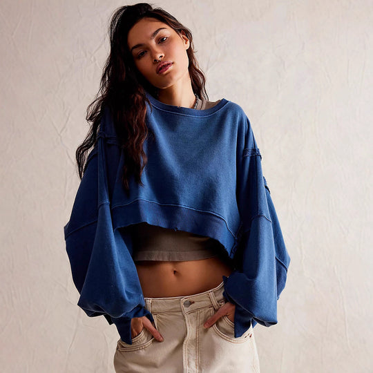 Damen cropped Oversize-Sweatshirt mit Daumenloch, fransigem Saum und weitem Raglanärmel Eichborn Berlin