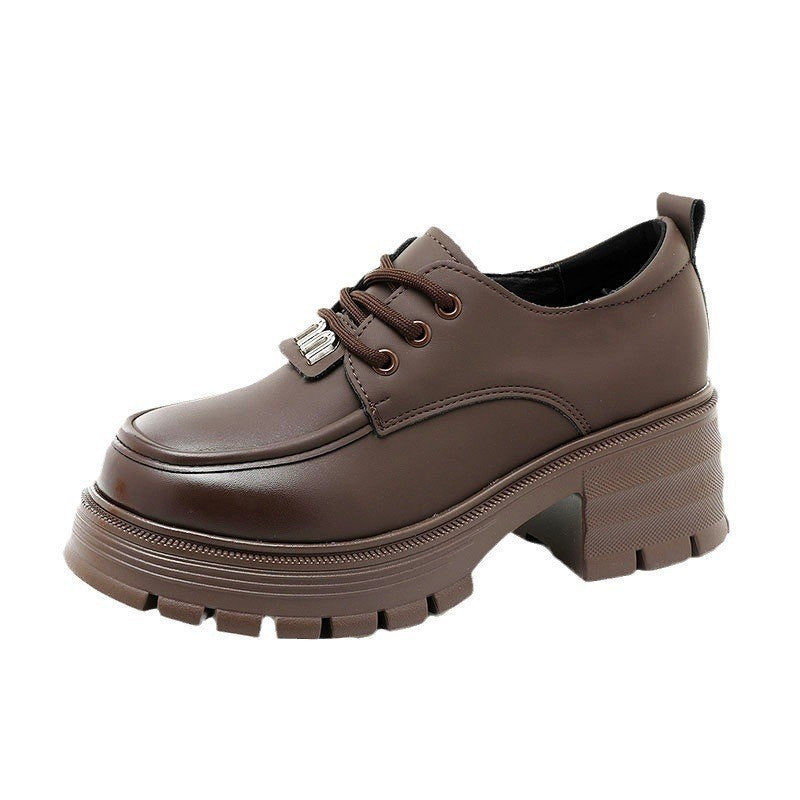 Damen Chunky Schuhe mit dämpfendem Absatz und modischen Akzenten EB