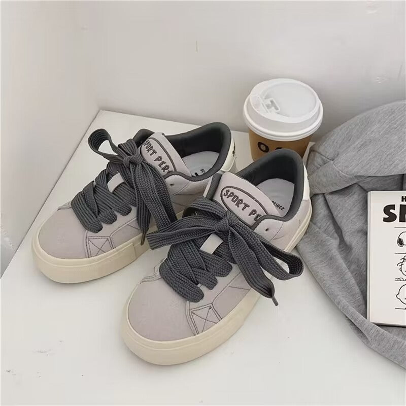 Damen Sportliche Sneakers mit modischem Design und komfortabler Sohle EB