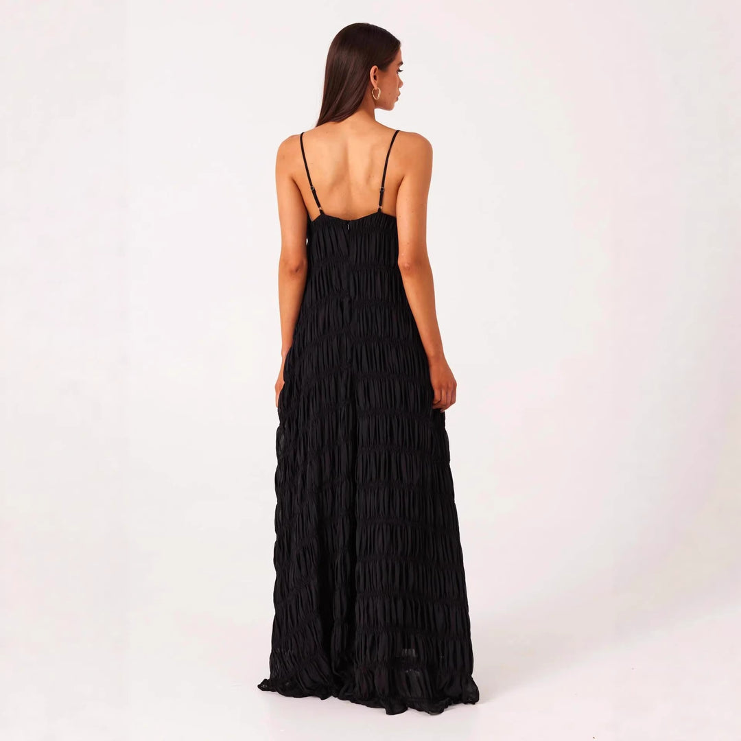 Damen Maxikleid mit romantischem Faltenstruktur und zarten Spaghettiträgern EB