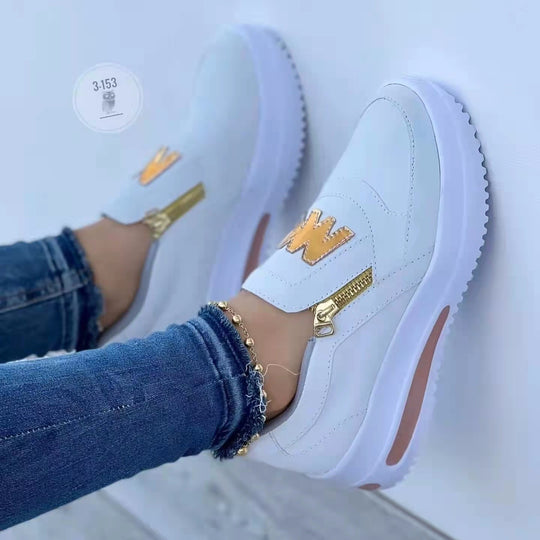 Damen Modische Sneaker mit goldenen Akzenten EB