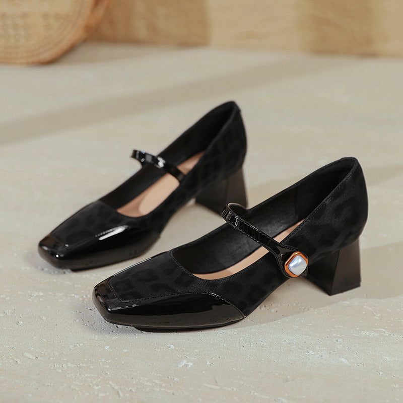 Damen elegante Ballerinas mit besonderem Riemen und dekorativem Detail EB