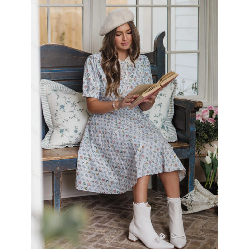 Damen Kleid mit romantischem Blumenmuster und elegantem Kragen EB