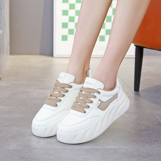 Damen Sneakers mit dämpfender Plattform und atmungsaktivem Obermaterial EB