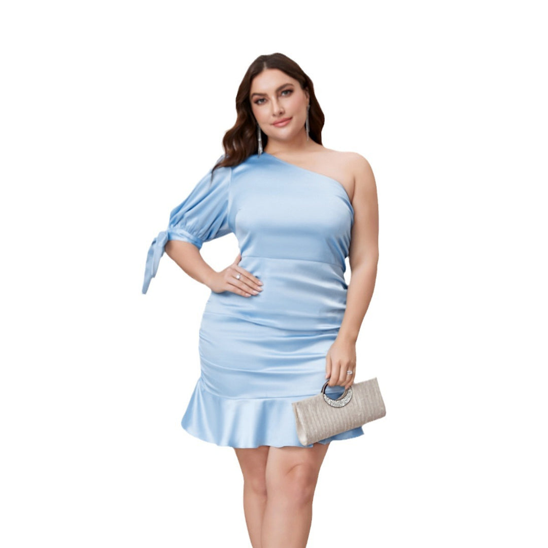 Damen Figurbetontes Kleid mit asymmetrischem Ärmel und Rüschenabschluss EB