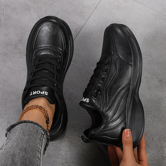 Damen Sportliche Sneaker mit modernem Obermaterial und rutschfester Sohle EB