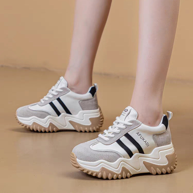 Damen Komfortable Chunky Sneakers mit modischem Design EB