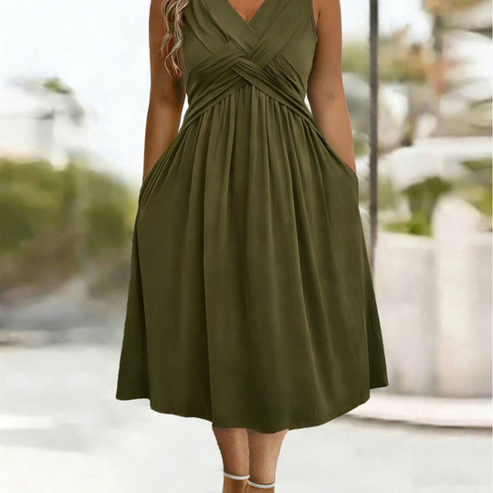 Damen Sommerkleid mit tiefem V-Ausschnitt und Seitentaschen EB
