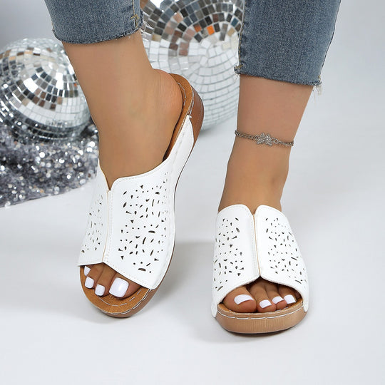 Damen Komfortable Clogs mit perforiertem Design und rutschfester Sohle EB