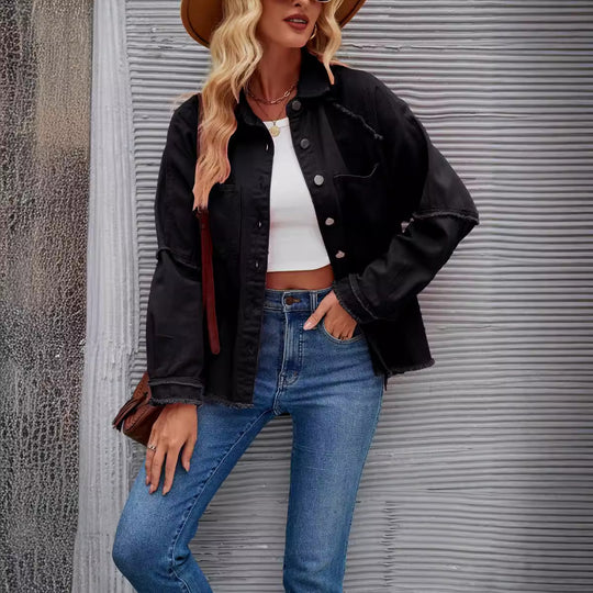 Damen Denimjacke mit lässigem Schnitt und fransigen Details EB