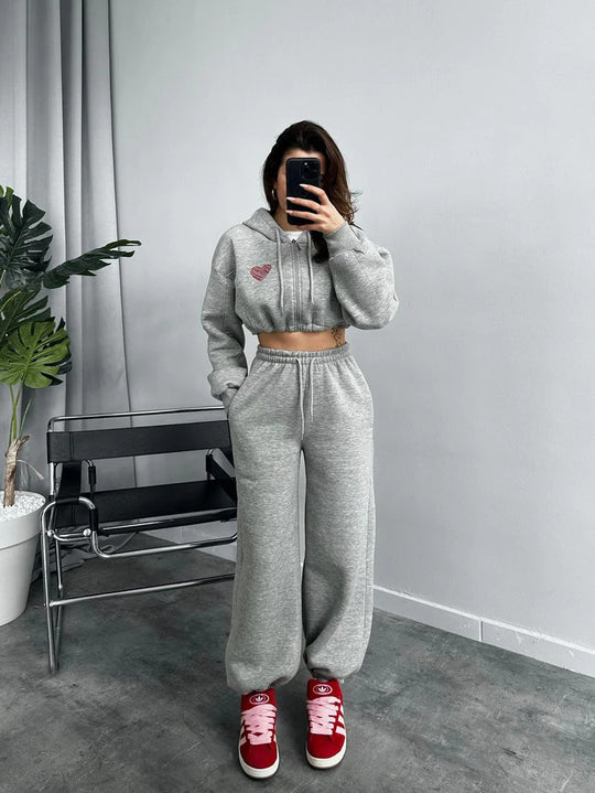 Damen Gekürztes Kapuzen‑Zip‑Set mit Herz‑Stickerei und weiter High‑Waist Jogginghose EB