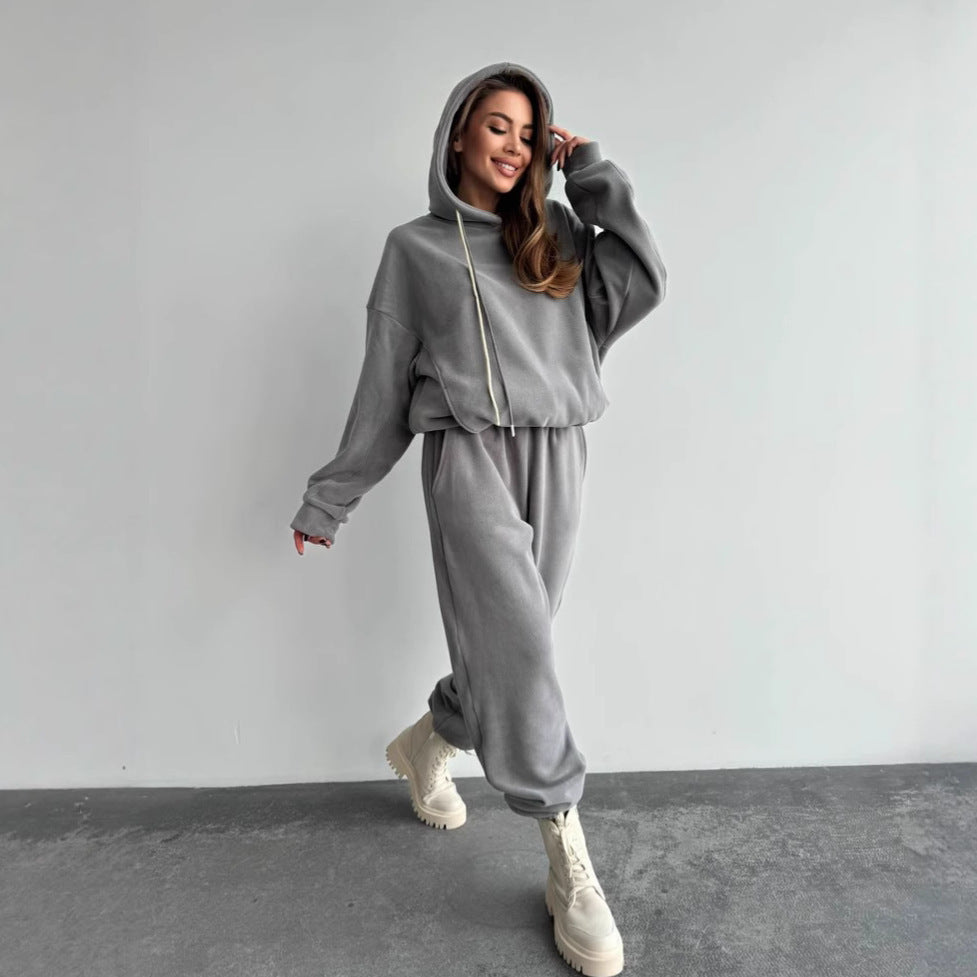 Damen Oversize-Fleece-Hoodie mit Kapuze und taillierter Tapered-Jogginghose EB