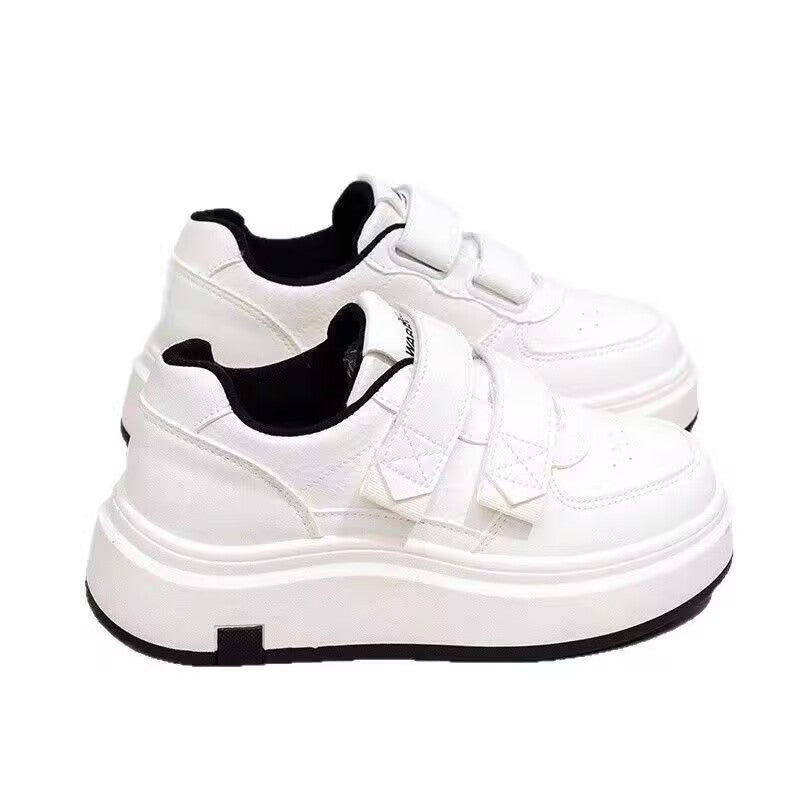 Damen Sportliche Sneakers mit breiter Sohle und elegantem Klettverschluss EB
