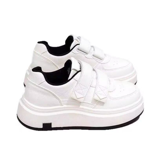 Damen Sportliche Sneakers mit breiter Sohle und elegantem Klettverschluss EB