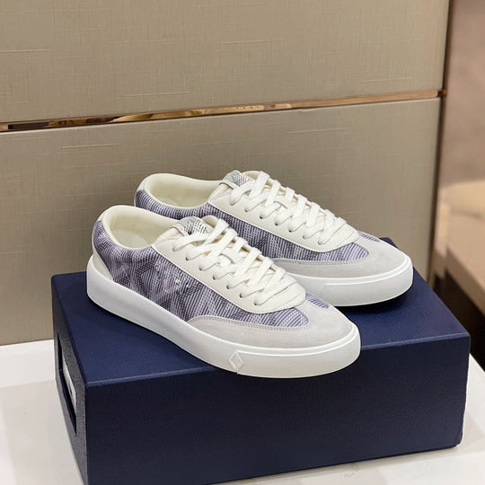 Damen Sneakers aus hochwertigem Material mit modernem Design und rutschfester Sohle EB