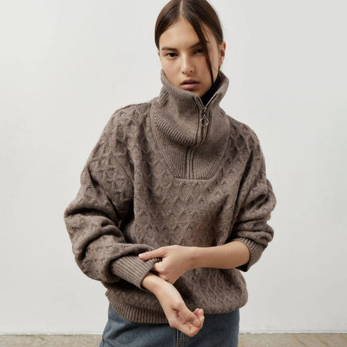 Damen Gemusterter Strickpullover mit hohem Kragen und Halbreißverschluss EB