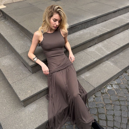 Damen Elegantes Maxikleid mit raffiniertem Wickel-Design und schmeichelnder Silhouette EB
