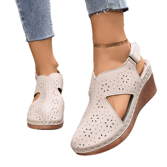 Damen Komfortable Wedge-Pantoletten mit atmungsaktiver Perforation EB
