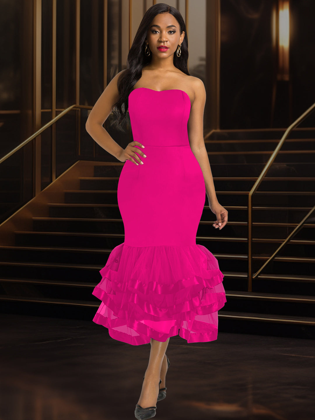 Damen Figurbetontes Abendkleid mit voluminösem Rüschen-Saum EB